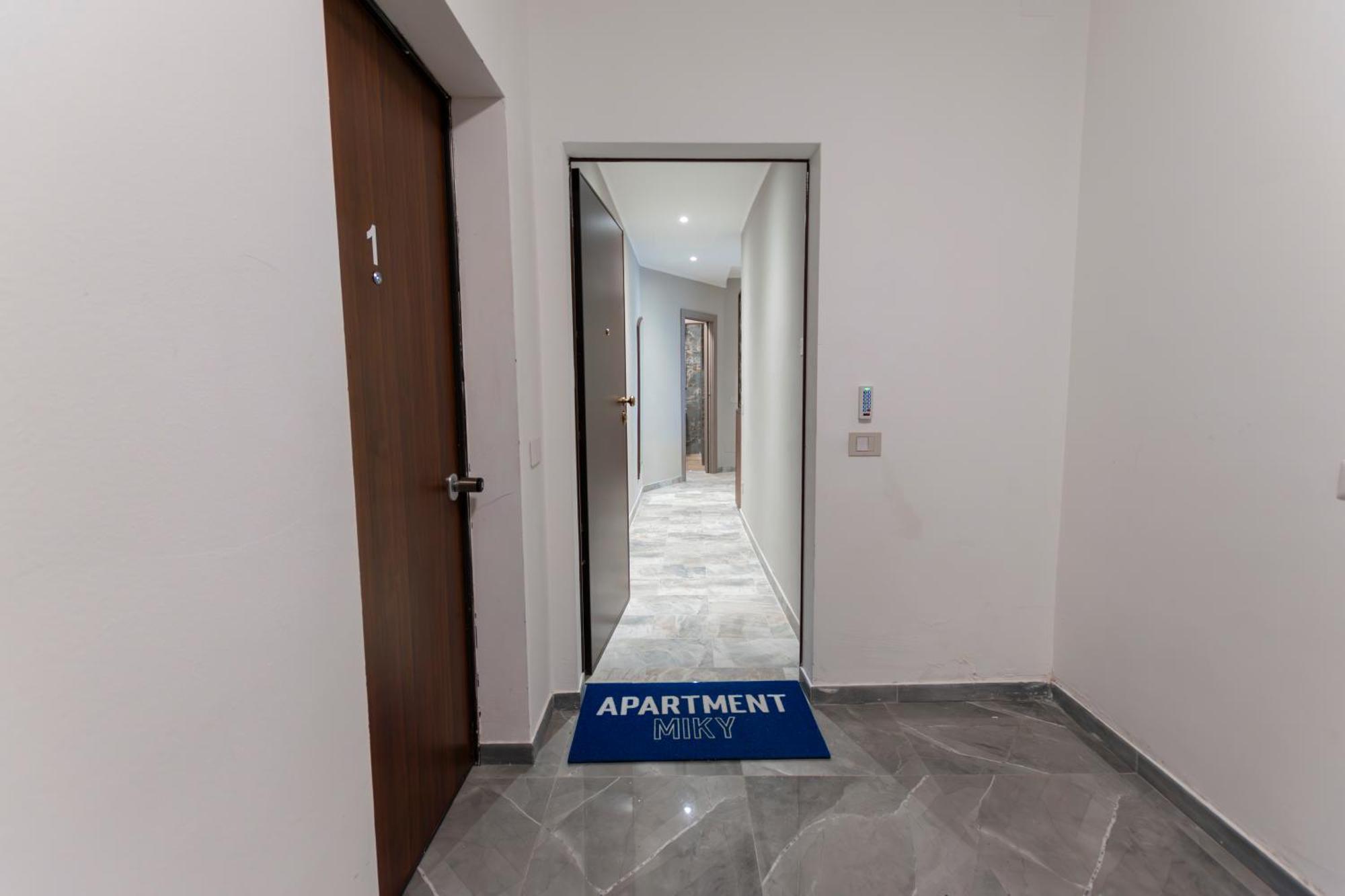 Apartment Miki - Sammartini 33 Milan Exterior photo